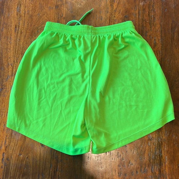 Size S - Umbro Soccer Shorts - Picture 2 of 5